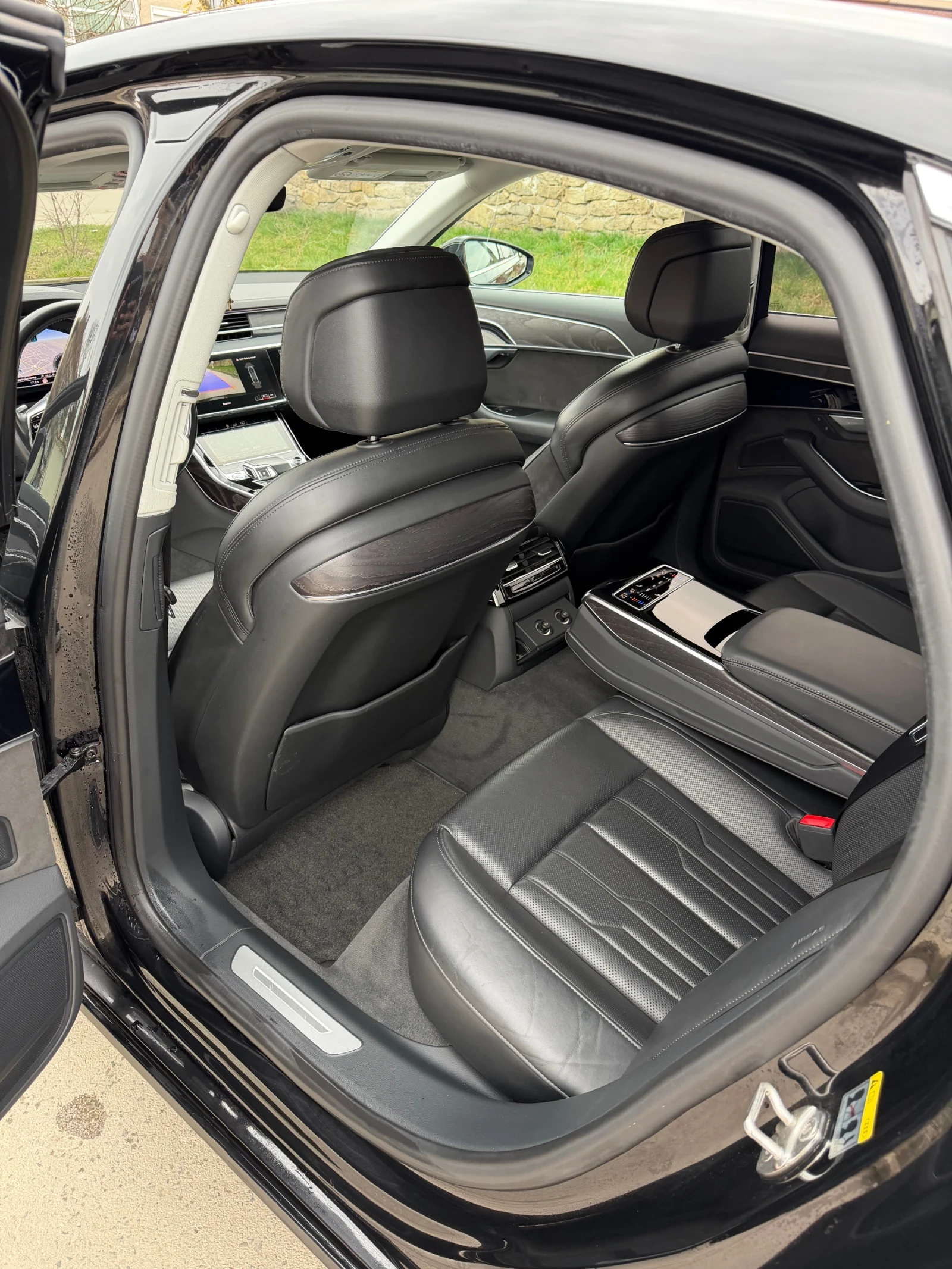 Audi A8 50TDI MILD HYBRID РЕАЛЕН ПРОБЕГ КАСКО, снимка 13 - Автомобили и джипове - 54077103