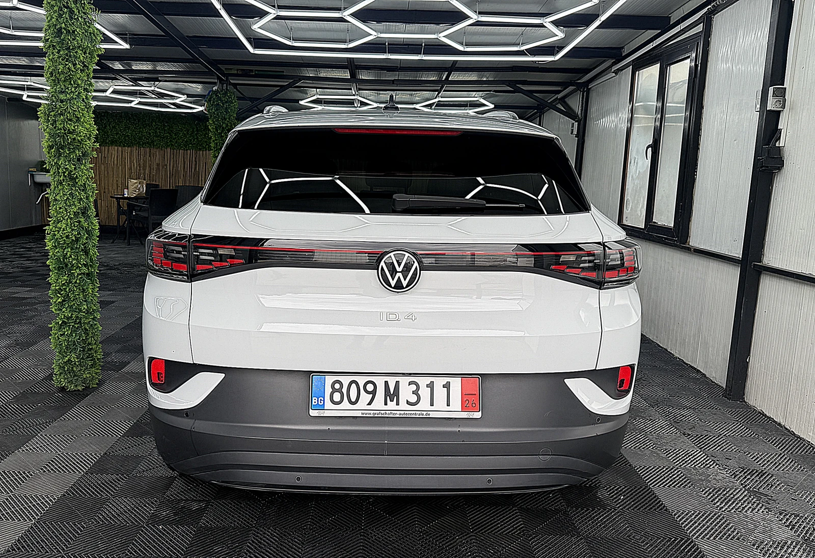 VW ID.4 PANORAMA/Keyless/KAMERA/ТЕРМОПОМПА СОБСТВЕН ЛИЗИНГ, снимка 5 - Автомобили и джипове - 54409126