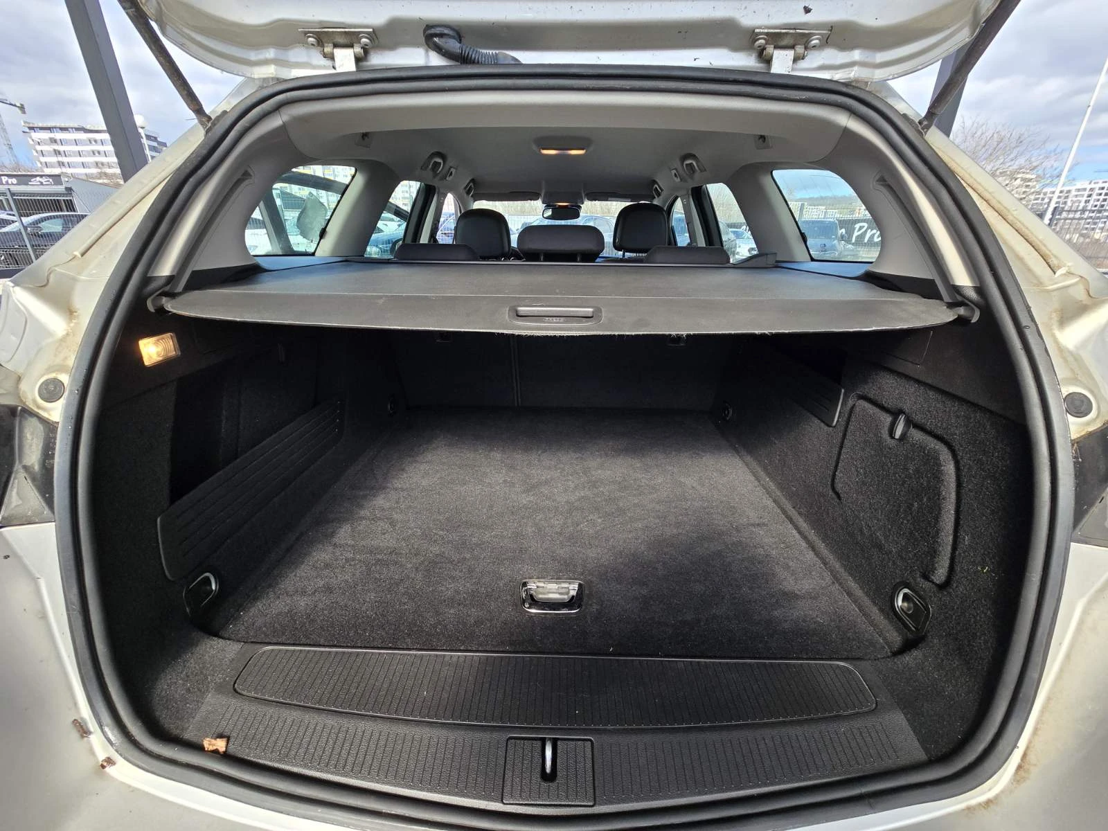 Opel Astra ПЕРФЕКТЕН/1.6cdti/136hp/FACE, снимка 15 - Автомобили и джипове - 54508153