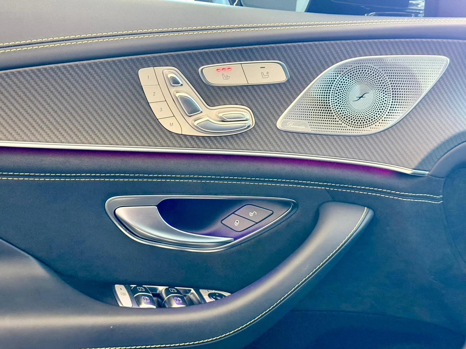 Mercedes-Benz GT 63s* 4M* V8* Burmester* H&U* Подгрев* Лизинг , снимка 6 - Автомобили и джипове - 54959359