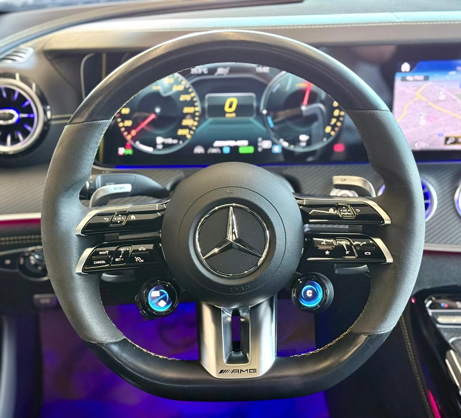 Mercedes-Benz GT 63s* 4M* V8* Burmester* H&U* Подгрев* Лизинг , снимка 9 - Автомобили и джипове - 54959359