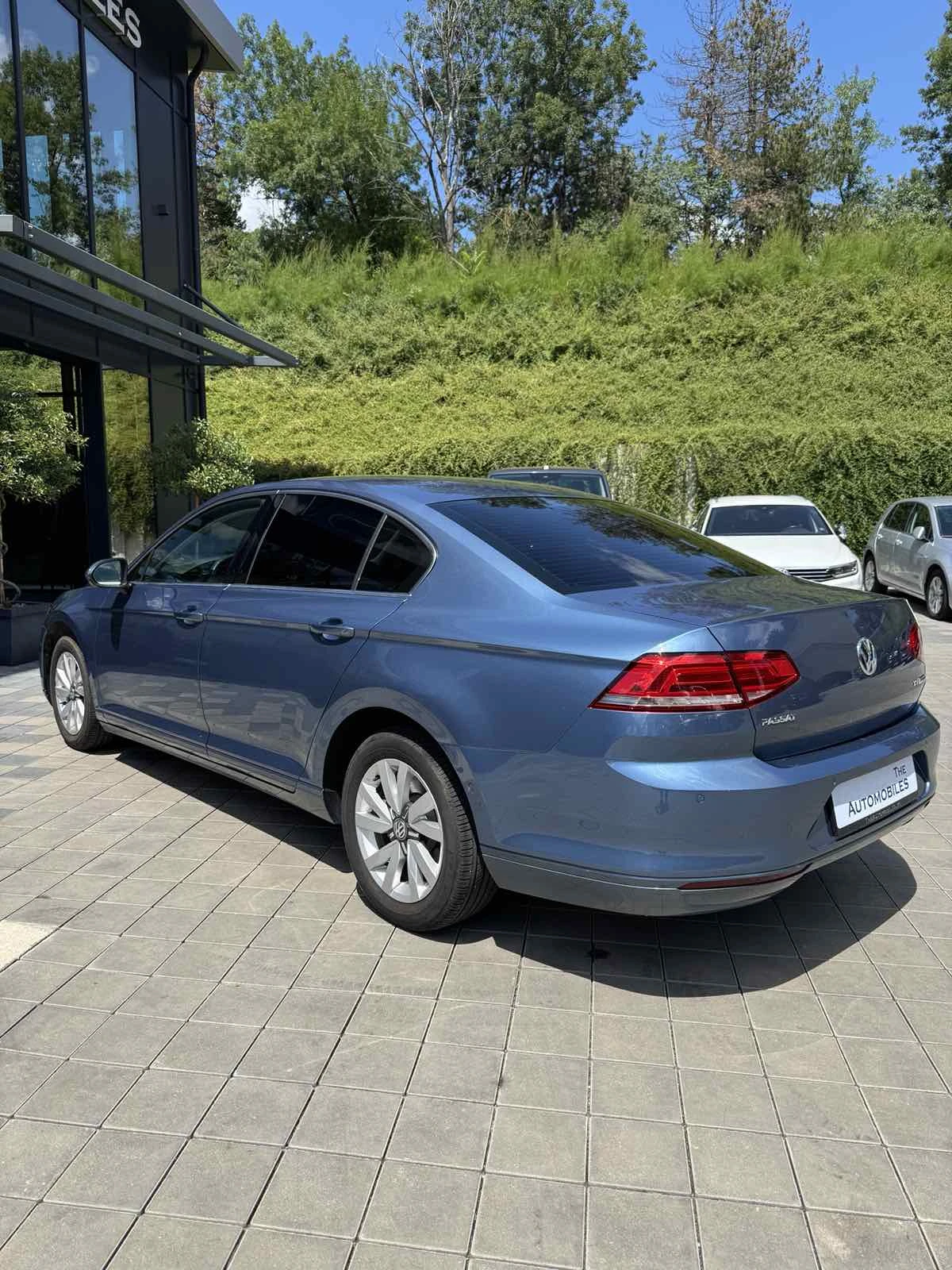 VW Passat, снимка 6 - Автомобили и джипове - 55429741