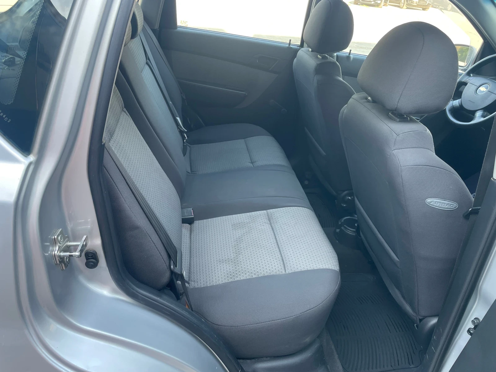 Chevrolet Aveo 1.4 бензин 100кс 120000км !!!, снимка 14 - Автомобили и джипове - 55794364