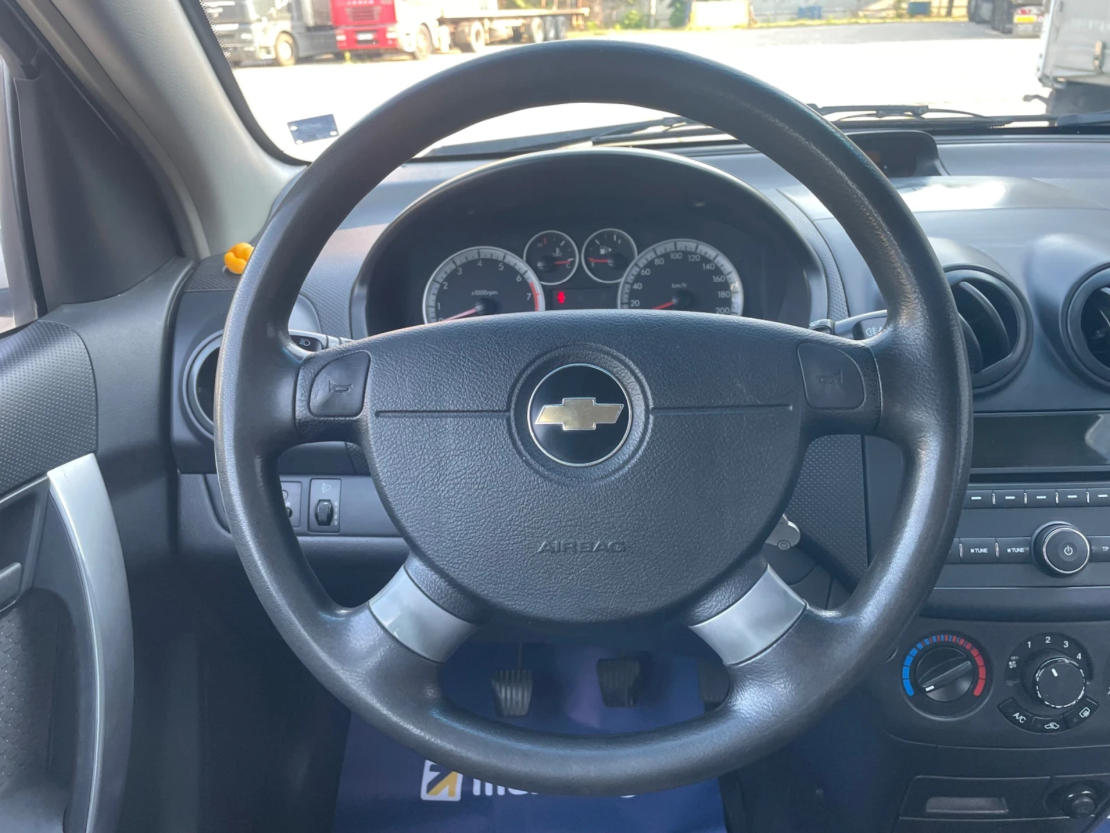 Chevrolet Aveo 1.4 бензин 100кс 120000км !!!, снимка 13 - Автомобили и джипове - 55794364