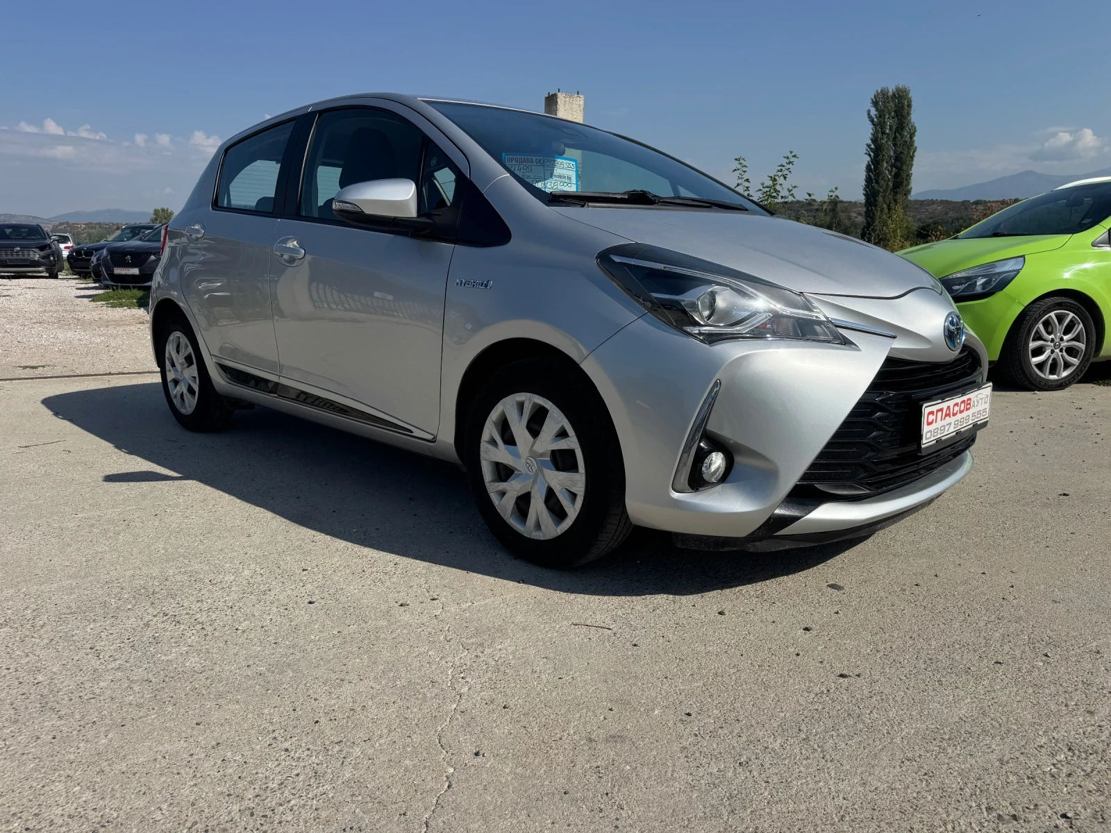 Toyota Yaris 1.5 hybrid, снимка 3 - Автомобили и джипове - 55812366