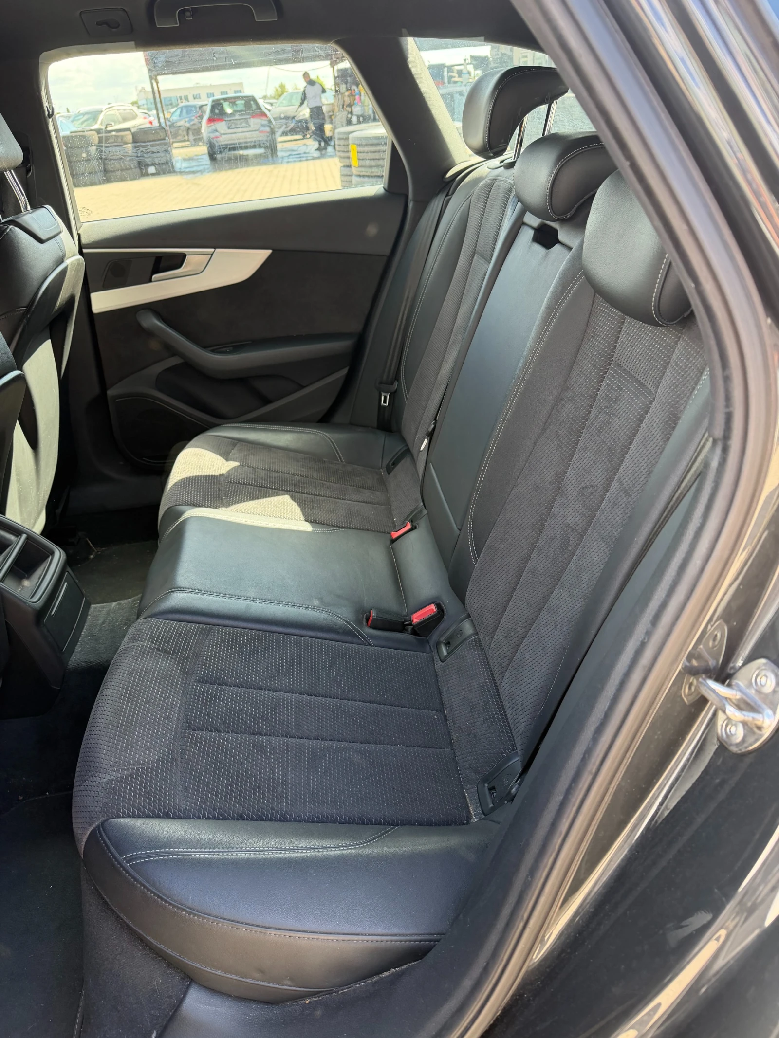 Audi A4 2.0TDI S-LINE QUATTRO AVTOMAT/NAVI/KOJA EURO 6, снимка 10 - Автомобили и джипове - 56213104
