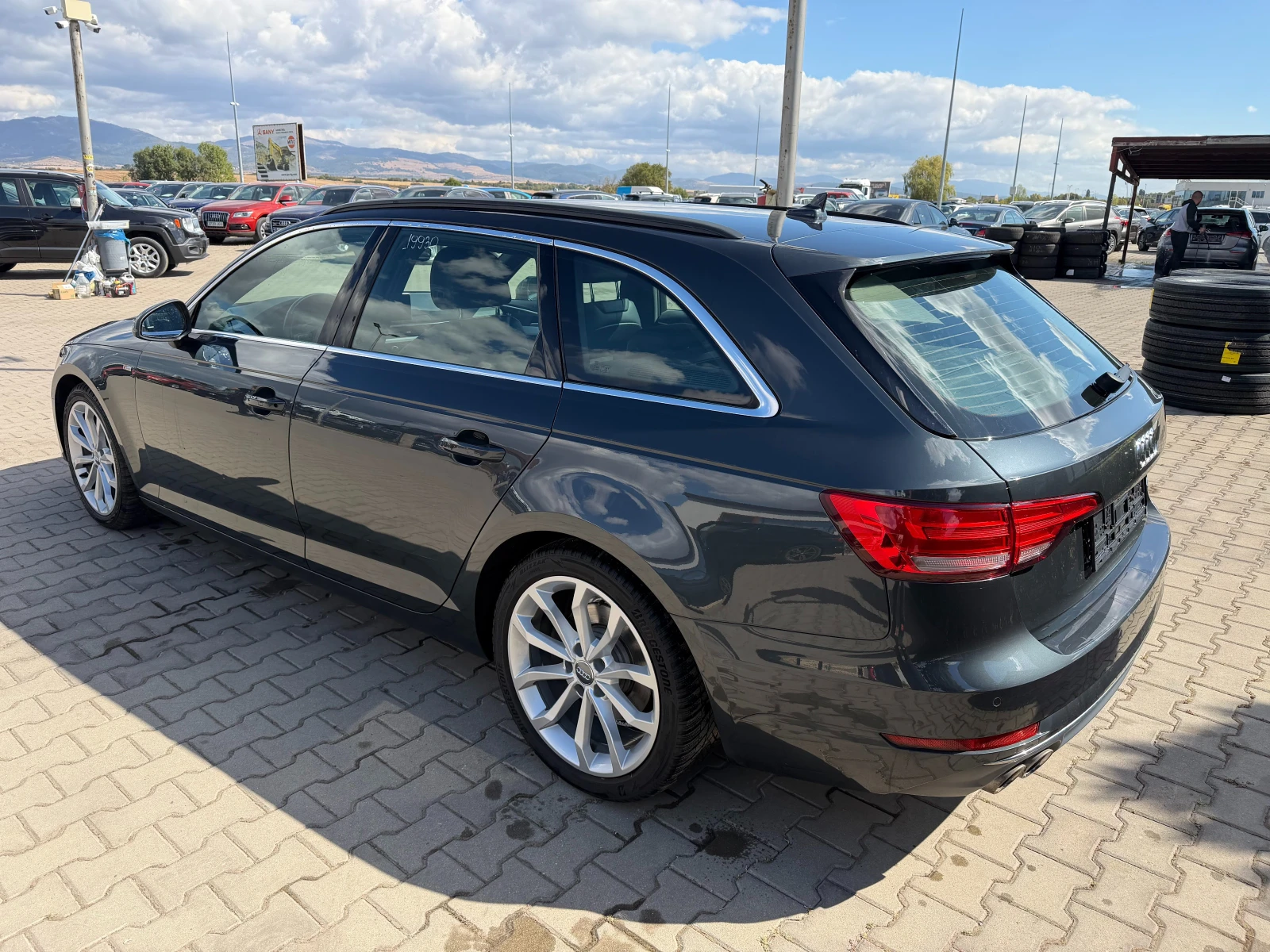 Audi A4 2.0TDI S-LINE QUATTRO AVTOMAT/NAVI/KOJA EURO 6, снимка 8 - Автомобили и джипове - 56213104