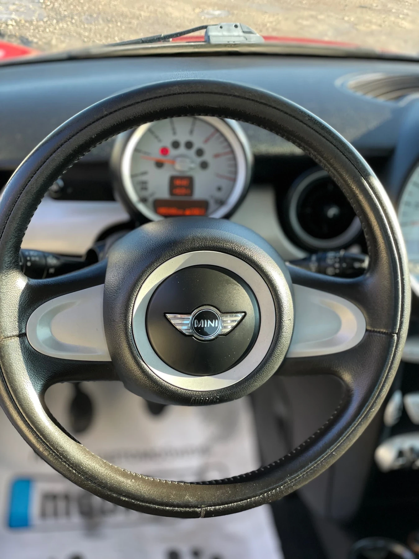 Mini Cooper ONE 1.6 HDI / 109к.с., снимка 8 - Автомобили и джипове - 56233004