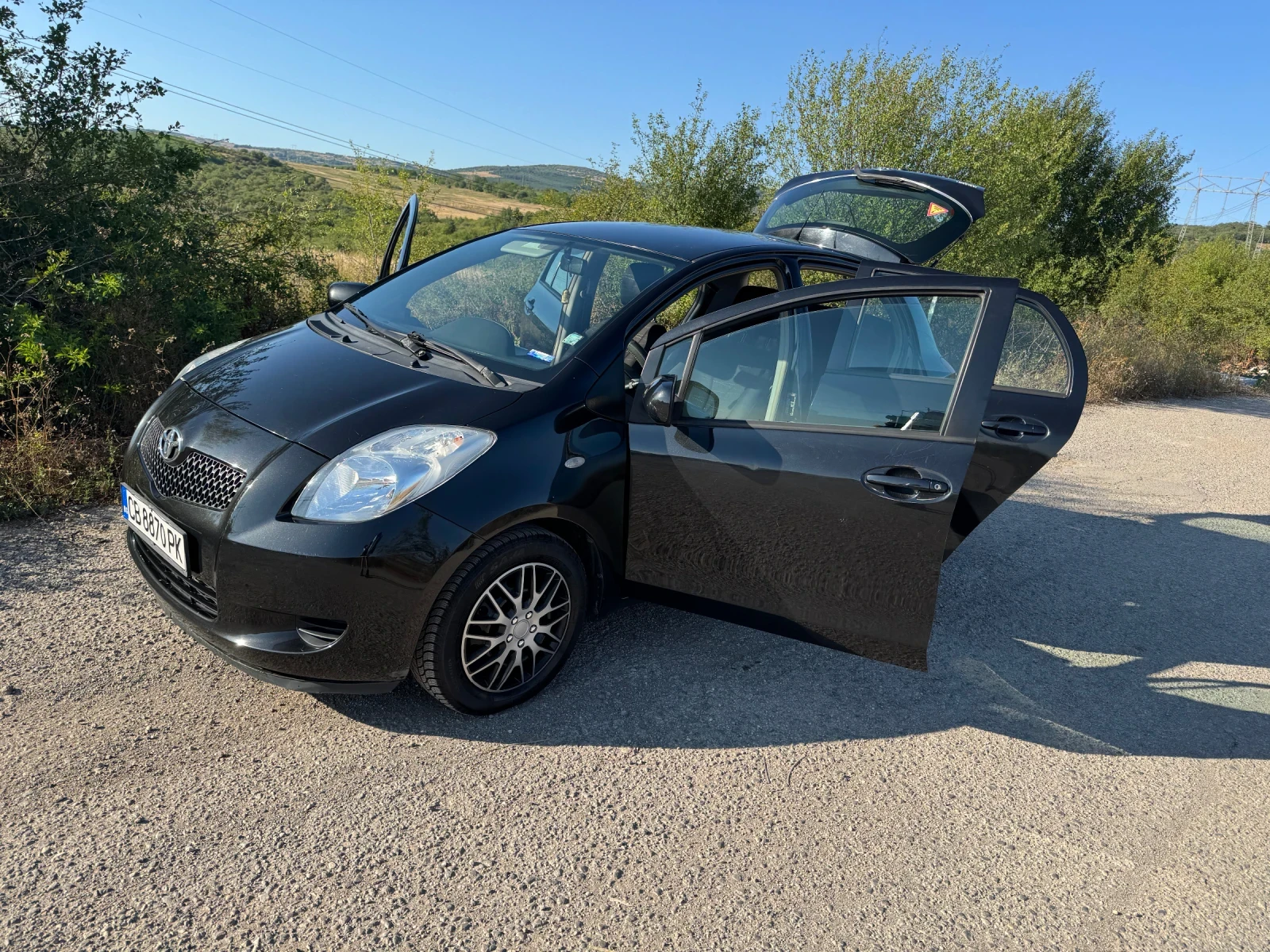 Toyota Yaris, снимка 3 - Автомобили и джипове - 56238214