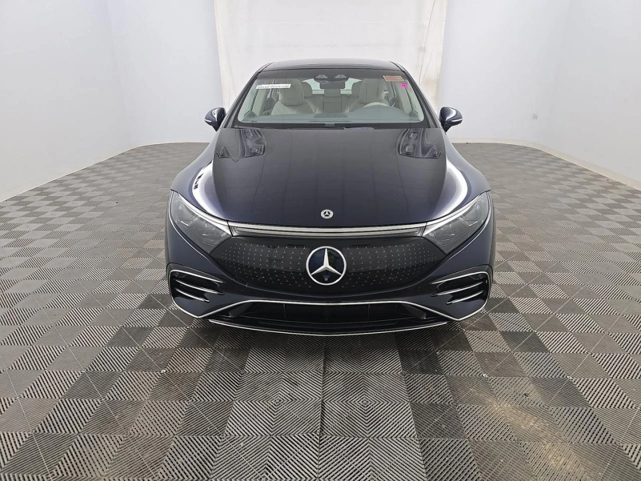 Mercedes-Benz EQS 580 AMG-pkg* Hyperscreen* Burmester* Distr* Въздух, снимка 2 - Автомобили и джипове - 56245943