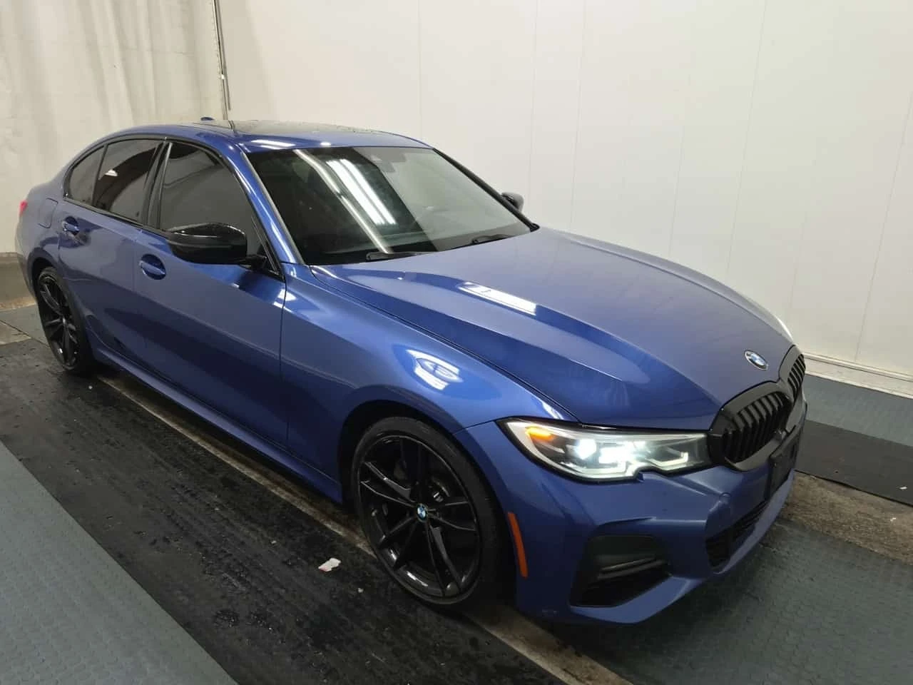BMW 330 xDrive M SPORT | CARFAX | ��� ��������� | Mobile.bg � ����������� 3