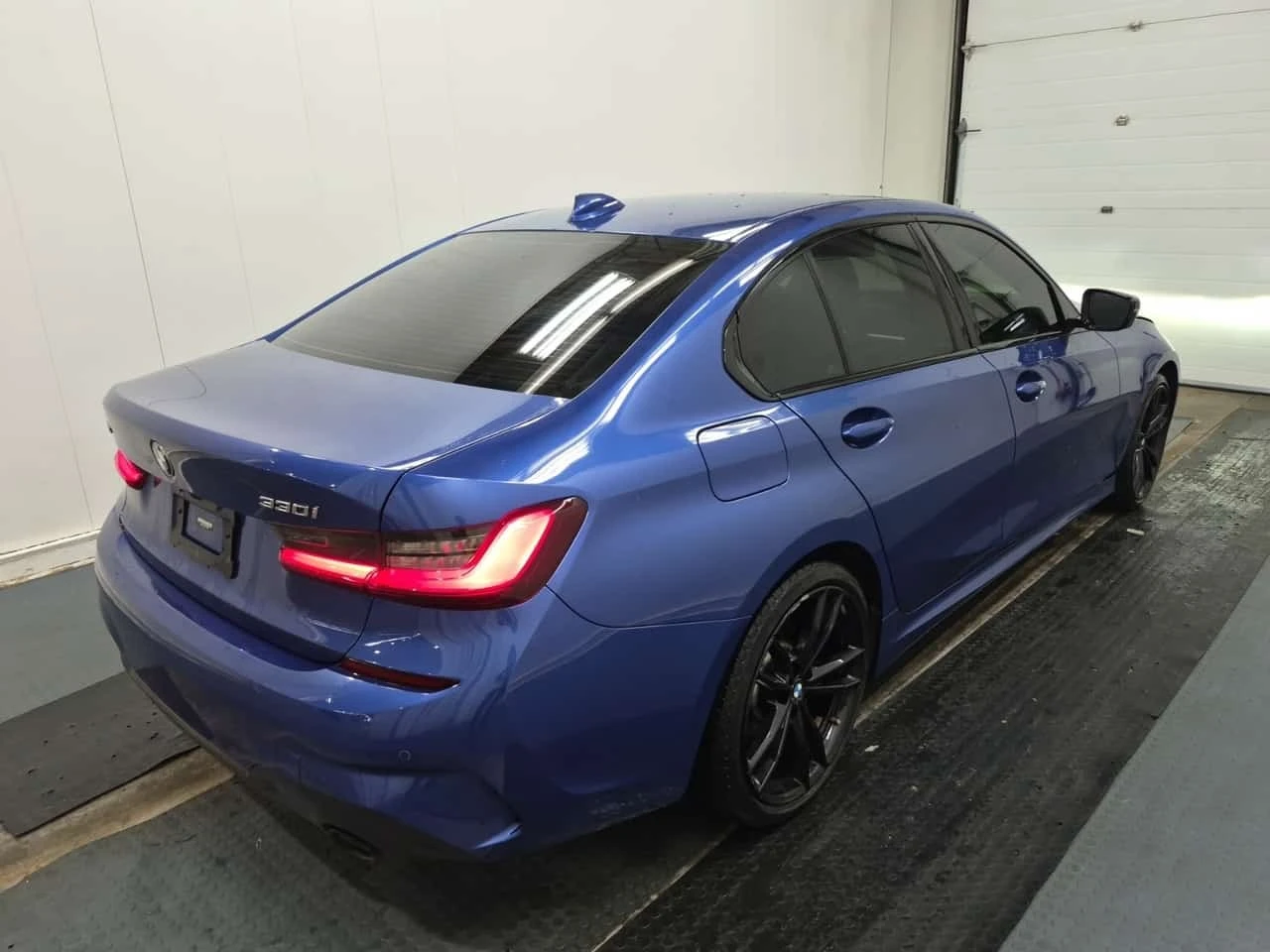 BMW 330 xDrive M SPORT | CARFAX | ��� ��������� | Mobile.bg � ����������� 2