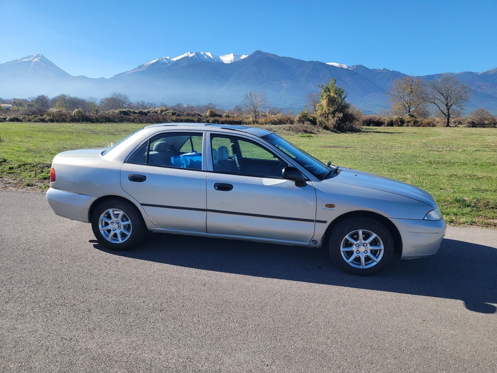 Mitsubishi Carisma 1.6  99��. | Mobile.bg � ����������� 9