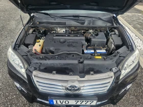 Toyota Rav4 2.2 D4D, снимка 16 - Автомобили и джипове - 53344269