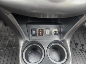 Toyota Rav4 2.2 D4D, снимка 13 - Автомобили и джипове - 53344269