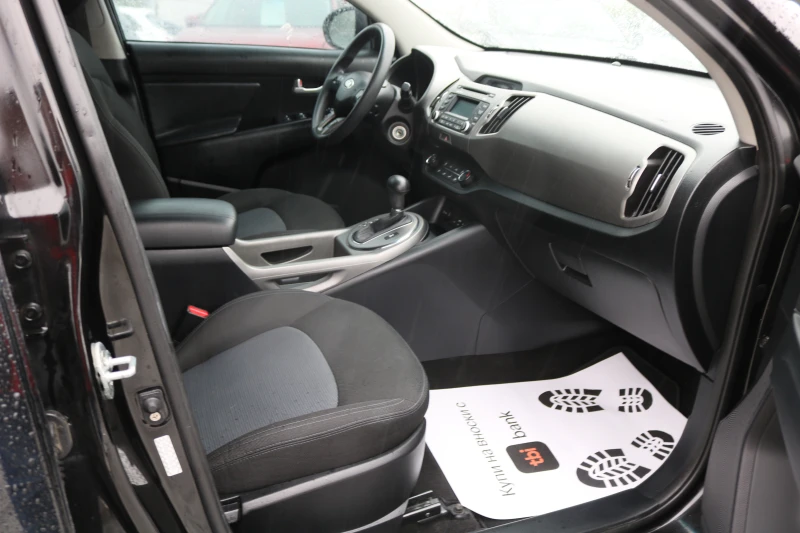 Kia Sportage 2.4 4x4, снимка 8 - Автомобили и джипове - 52216445
