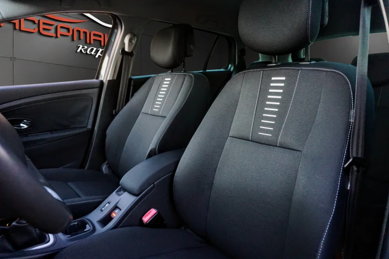 Renault Megane 1.6I ATTRACTIVE, снимка 9 - Автомобили и джипове - 52536992