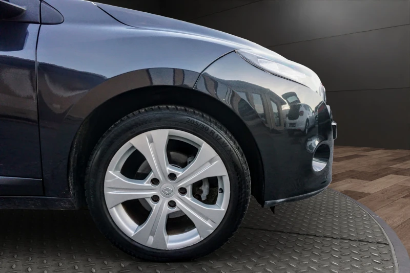 Renault Megane 1.6I ATTRACTIVE, снимка 16 - Автомобили и джипове - 52536992