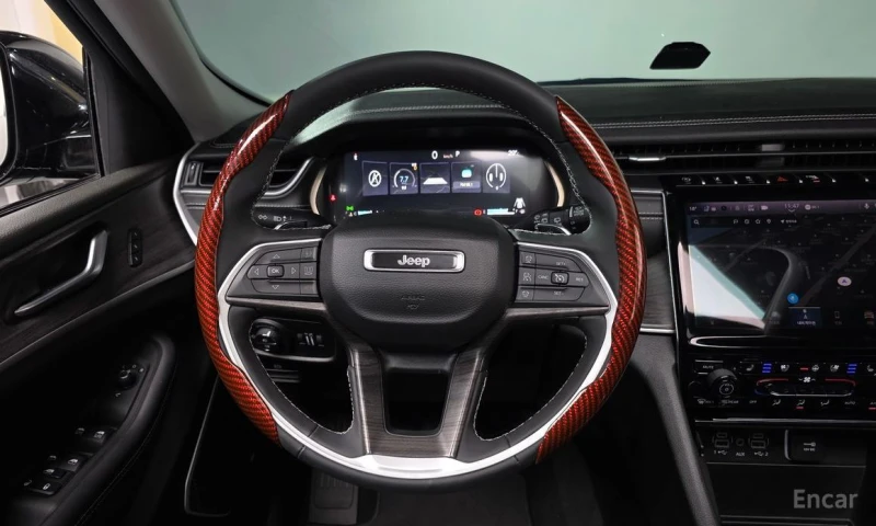 Jeep Grand cherokee, снимка 13 - Автомобили и джипове - 52964643