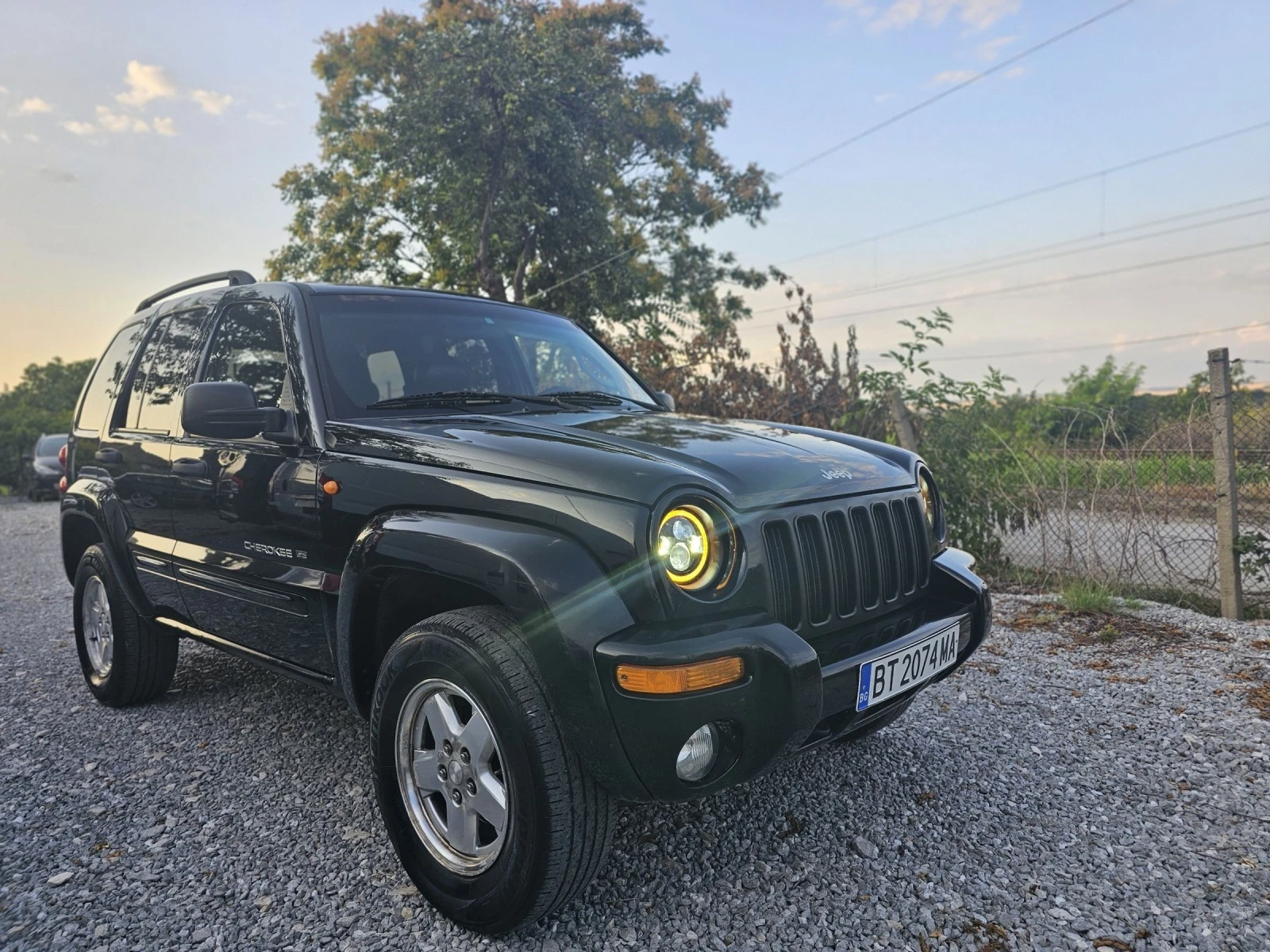 Jeep Cherokee 3.7i /LPG - изображение 2