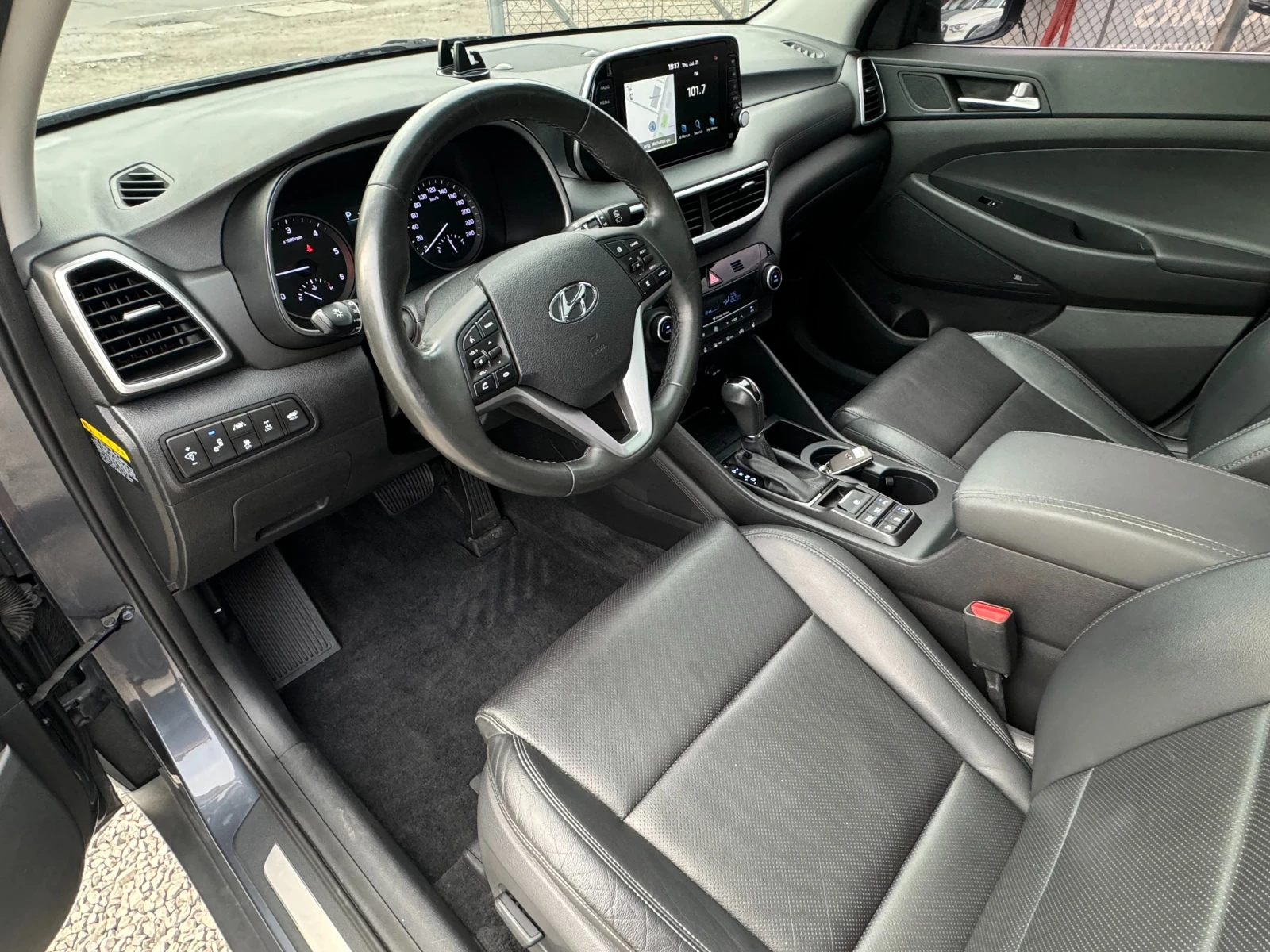 Hyundai Tucson 2.0CRDi ! AWD ! Premium ! - изображение 8