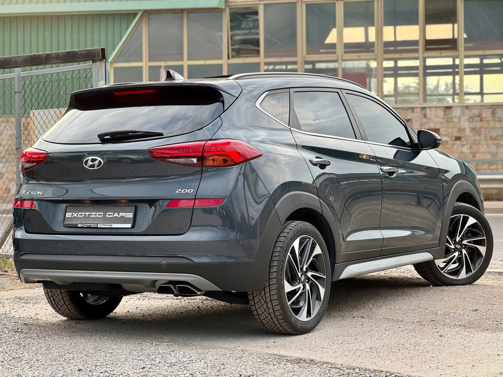 Hyundai Tucson 2.0CRDi ! AWD ! Premium ! - изображение 4