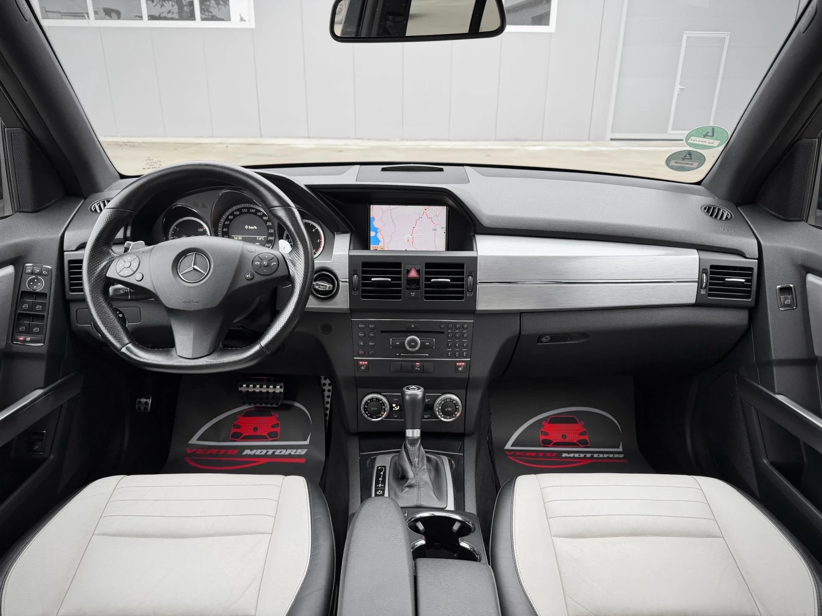 Mercedes-Benz GLK 320/EDITION 1/DESIGNO/PANO/HARMAN/4MATIC/CAM - изображение 10