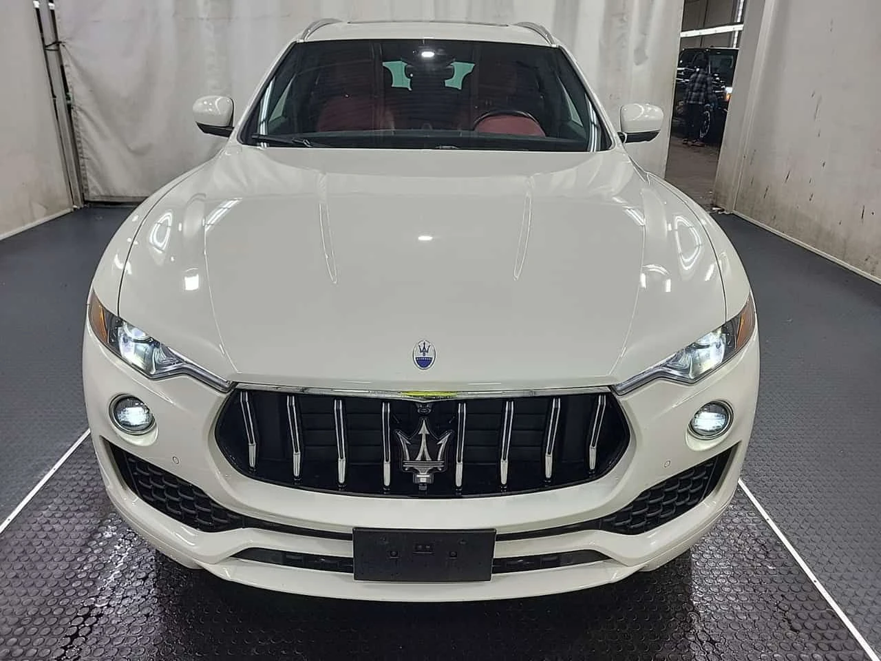 Maserati Levante * GT * CARFAX * ПАНОРАМА * ПОДГРЕВИ * КАМЕРИ *  - изображение 8