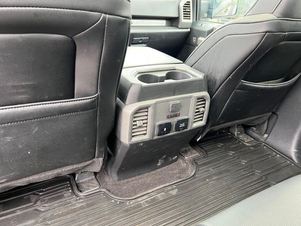 Ford Raptor SuperCrew 4WD * АвтоКредит* (ЦЕНА ДО БГ), снимка 16 - Автомобили и джипове - 54116837