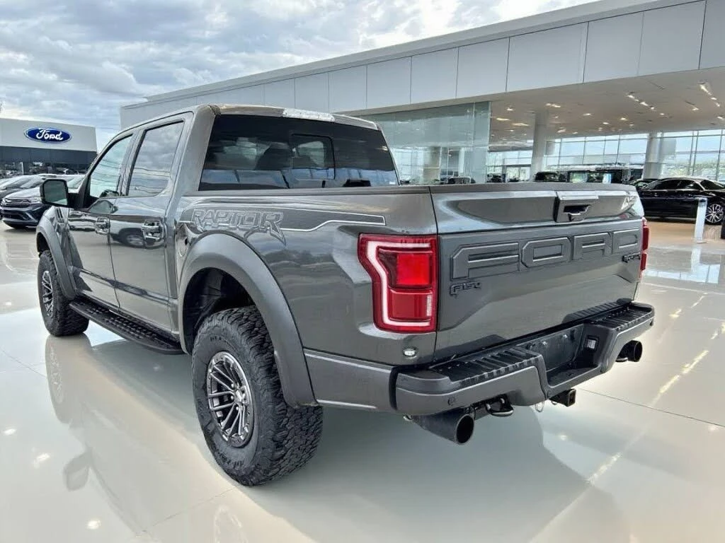 Ford Raptor SuperCrew 4WD * АвтоКредит* (ЦЕНА ДО БГ), снимка 6 - Автомобили и джипове - 54116837