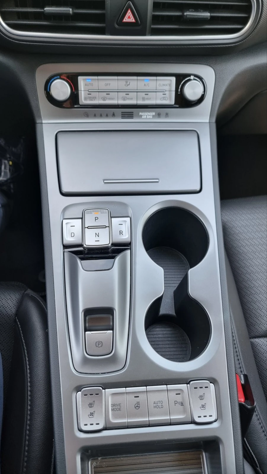 Hyundai Kona 64KWh/Premium/2021/SOH99% KRELL, снимка 11 - Автомобили и джипове - 54359915