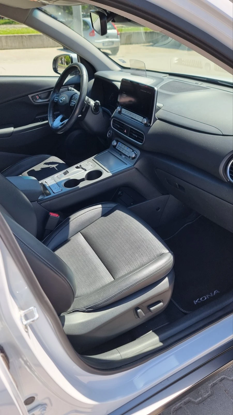 Hyundai Kona 64KWh/Premium/2021/SOH99% KRELL, снимка 8 - Автомобили и джипове - 54359915