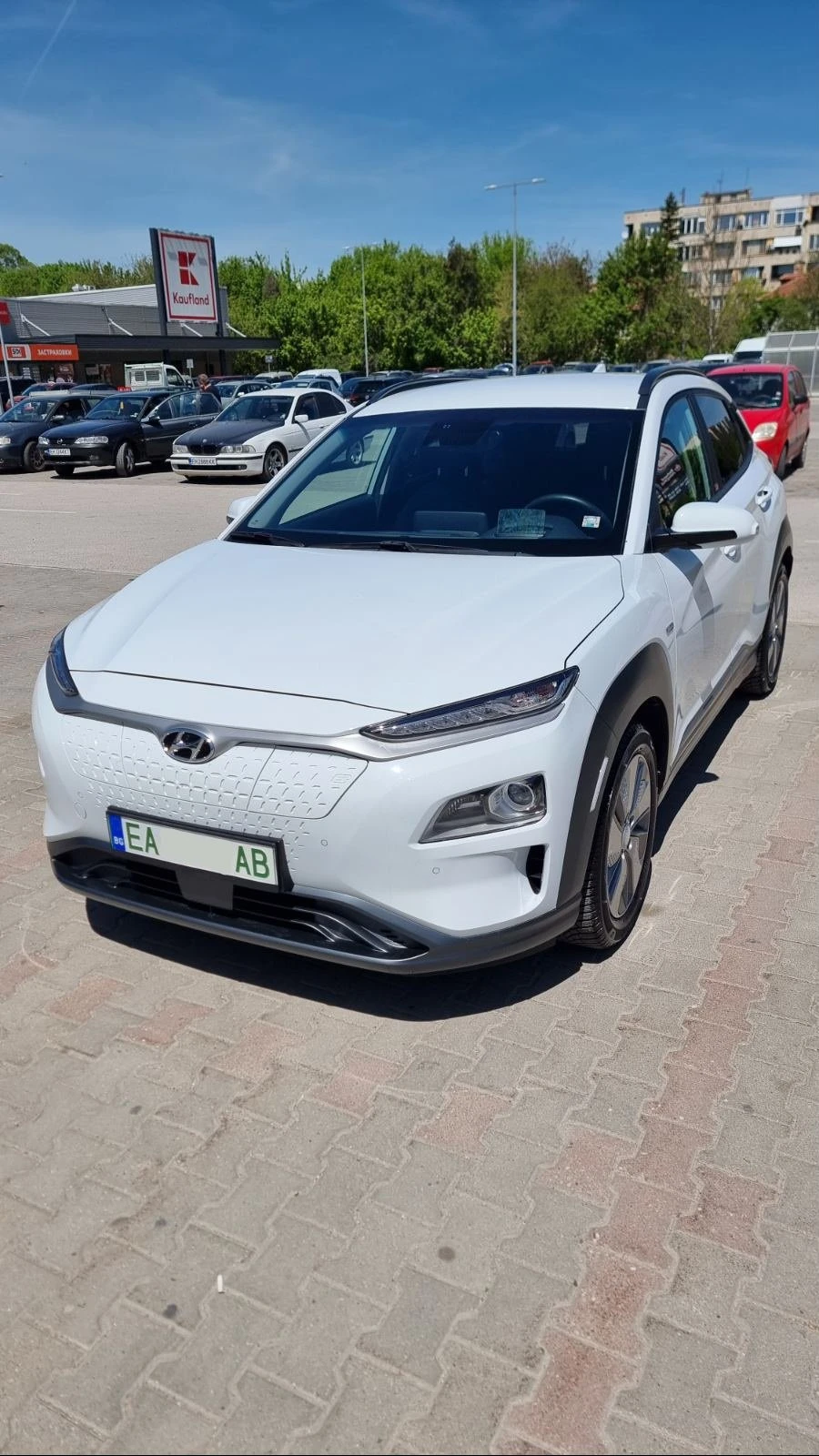 Hyundai Kona 64KWh/Premium/2021/SOH99% KRELL