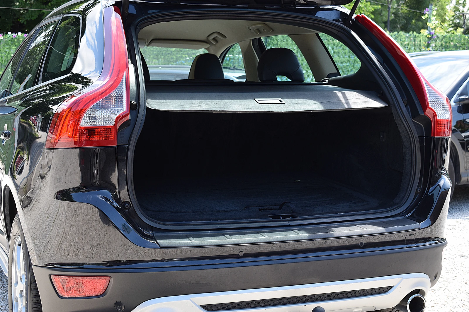 Volvo XC60 2.4/R-DESIGN/D5/215�.�/���������-LUX | Mobile.bg � ����������� 7