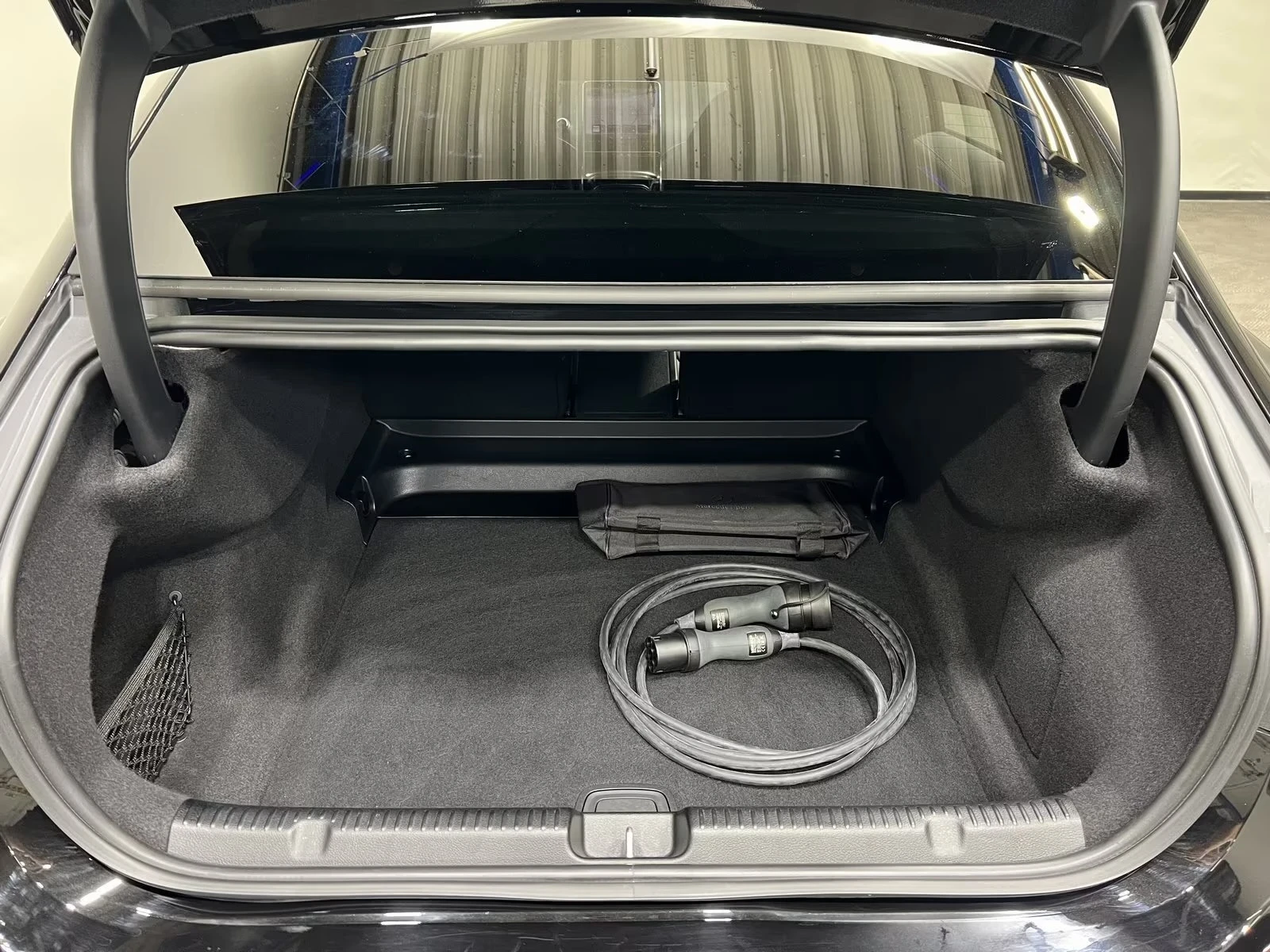 Mercedes-Benz EQE 350+ AMG Night Premium 360 Dig.Light DISTR W/P K-L, снимка 16 - Автомобили и джипове - 54960230