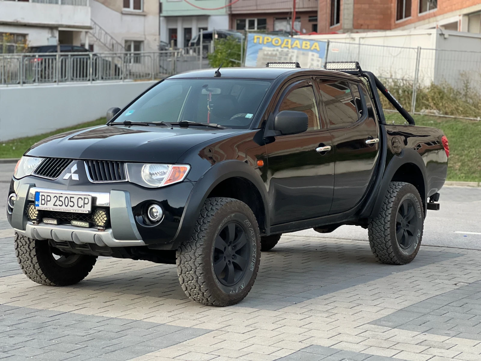Mitsubishi L200 2, 5D