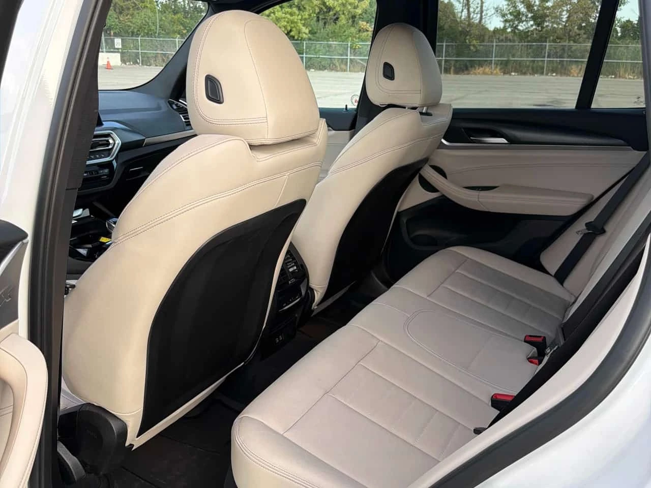 BMW X3 * xDrive30i* АВТОКРЕДИТ БЕЗ ПЪРВОНАЧАЛНА ВНОСКА* , снимка 17 - Автомобили и джипове - 55747124