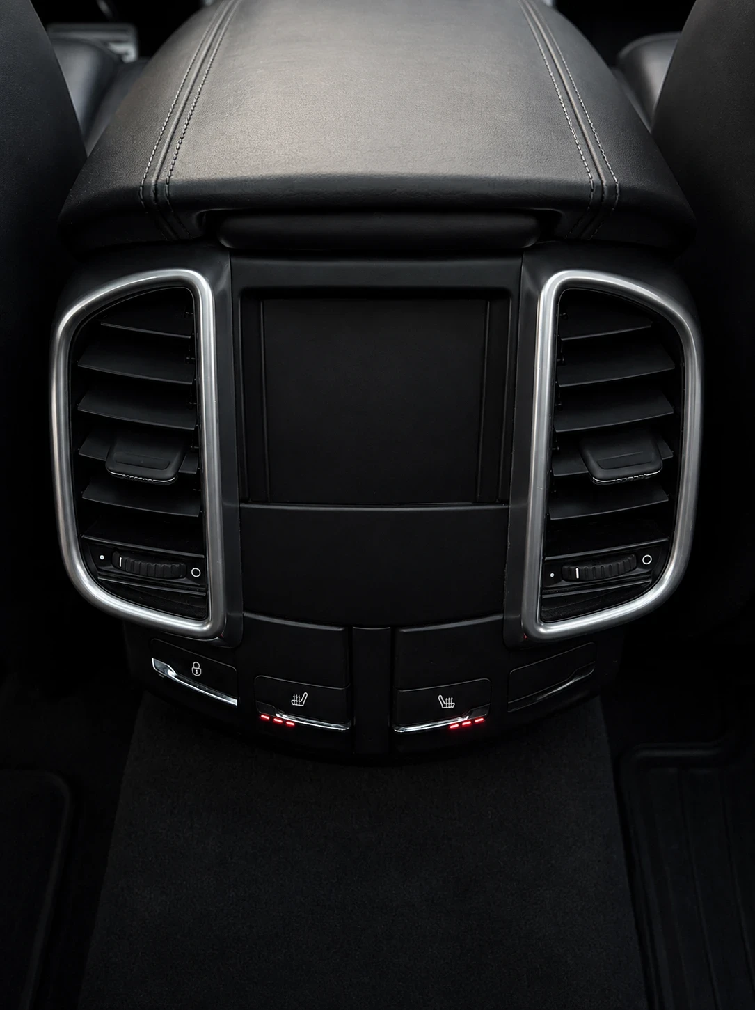 Porsche Cayenne 4.2TDI| V8| GTS OPTIC| MATRIX| PANO| BOSE| ЛИЗИНГ, снимка 11 - Автомобили и джипове - 55879248