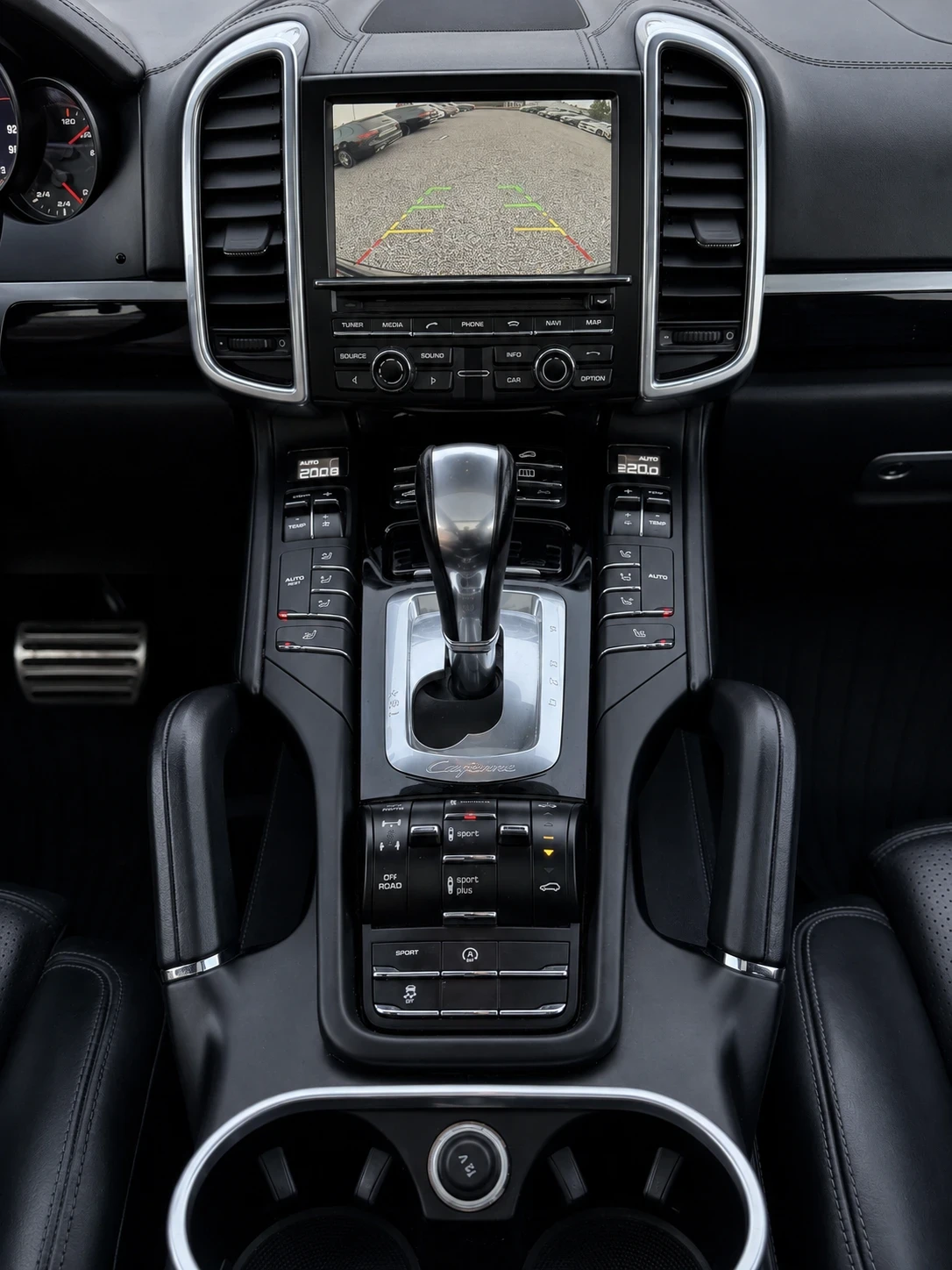 Porsche Cayenne 4.2TDI| V8| GTS OPTIC| MATRIX| PANO| BOSE| ЛИЗИНГ, снимка 9 - Автомобили и джипове - 55879248