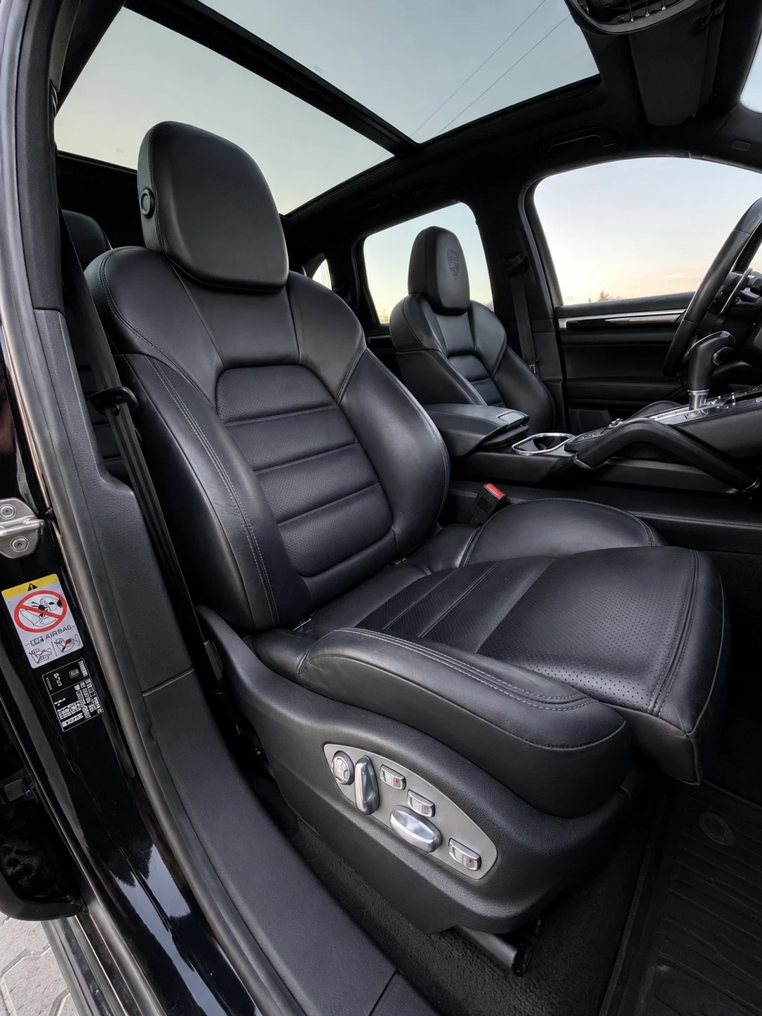 Porsche Cayenne 4.2TDI| V8| GTS OPTIC| MATRIX| PANO| BOSE| ЛИЗИНГ, снимка 6 - Автомобили и джипове - 55879248
