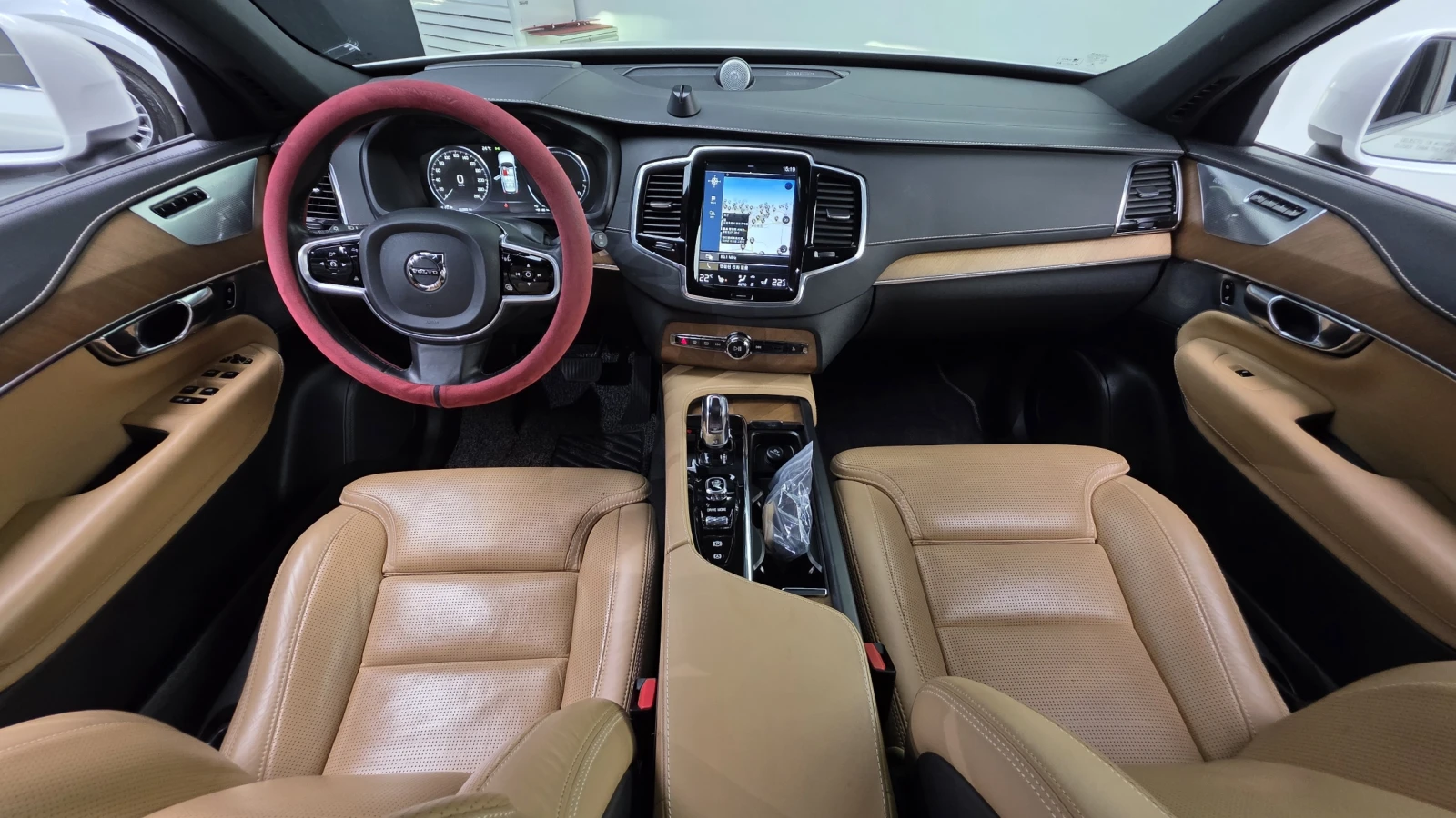 Volvo Xc90 T8* BOWERS & WILKINS* BLIND SPOT* HUD* КРАЙНА ЦЕНА, снимка 7 - Автомобили и джипове - 55983965