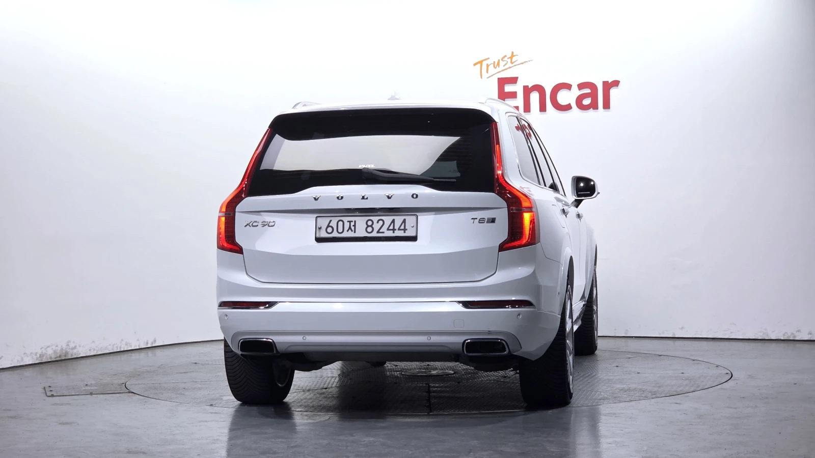 Volvo Xc90 T8* BOWERS & WILKINS* BLIND SPOT* HUD* КРАЙНА ЦЕНА, снимка 4 - Автомобили и джипове - 55983965