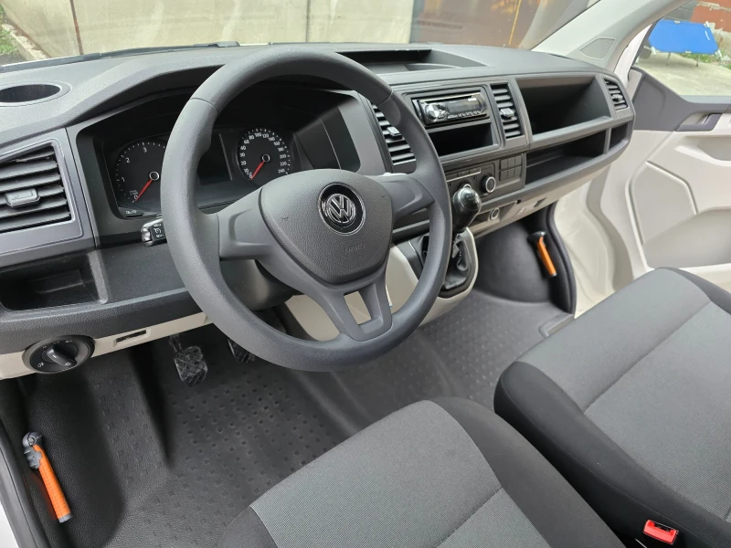 VW T6 2.0 TDI, снимка 8 - Бусове и автобуси - 47476285