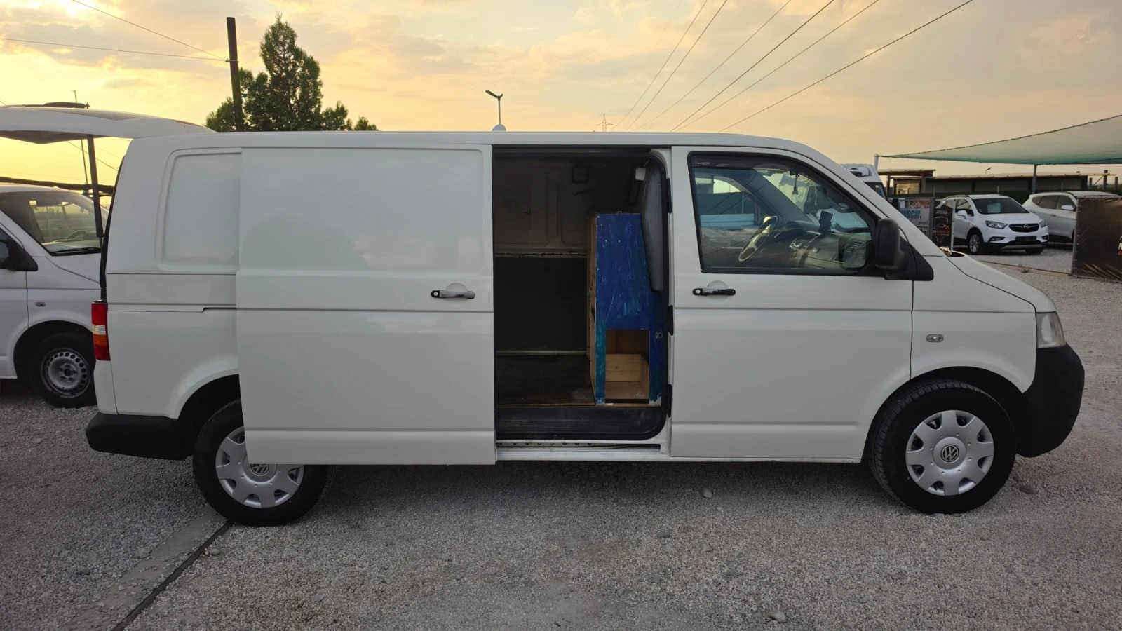 VW Transporter MAXI.1.9TDI.105кс.ТОПсъстояние, снимка 14 - Бусове и автобуси - 55565750