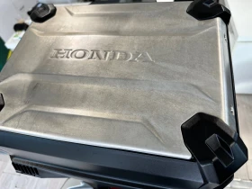 Honda X-ADV 750 ABS/LED регистриран, снимка 15