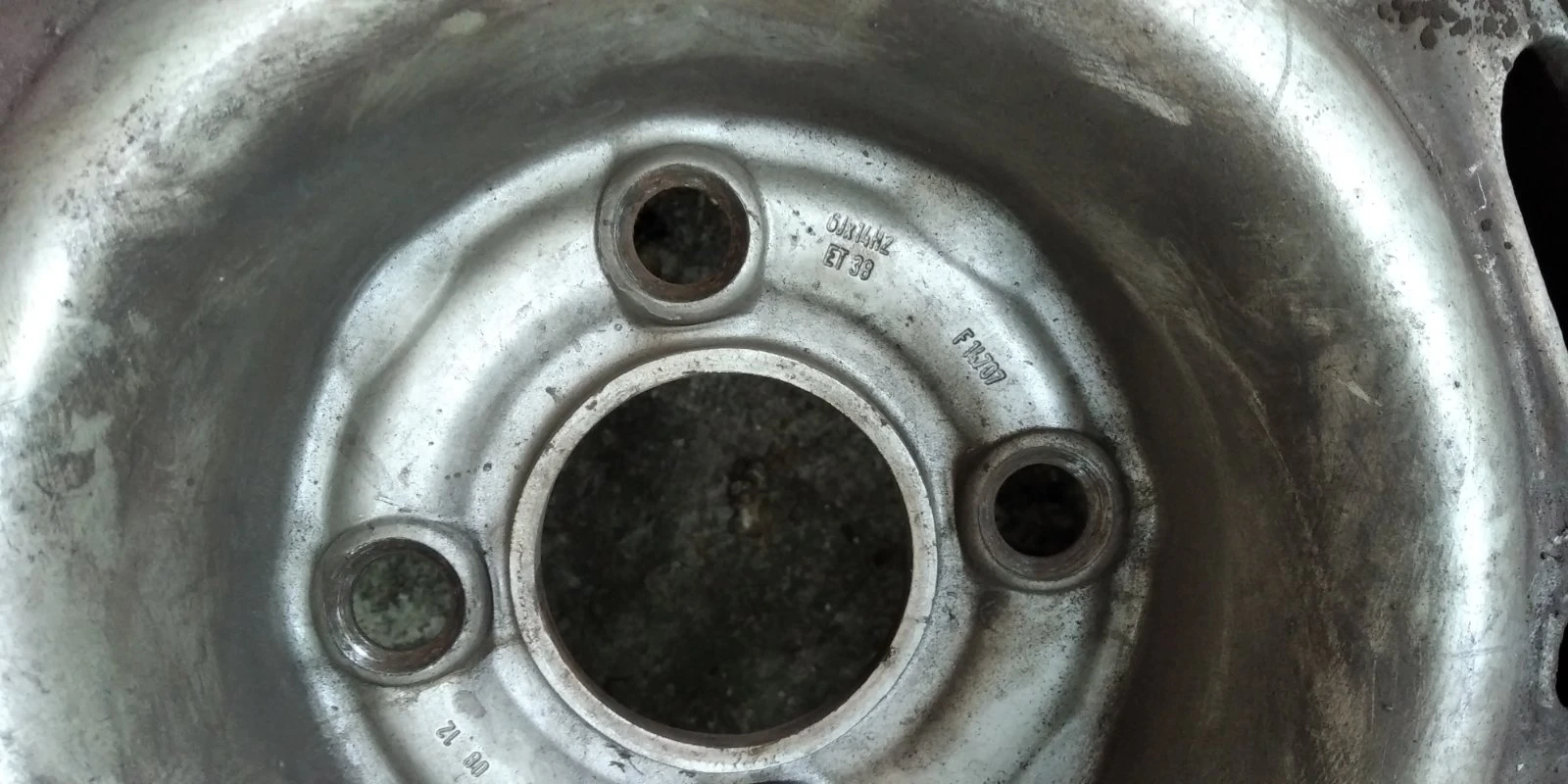 Гуми с джанти Lassa 185/65R14, снимка 2 - Гуми и джанти - 54461279