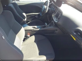 Dodge Challenger 5.7L V-8 VVT, 372HP Rear Wheel Drive - 28600 лв. / 14622.95 € - 48322936 12