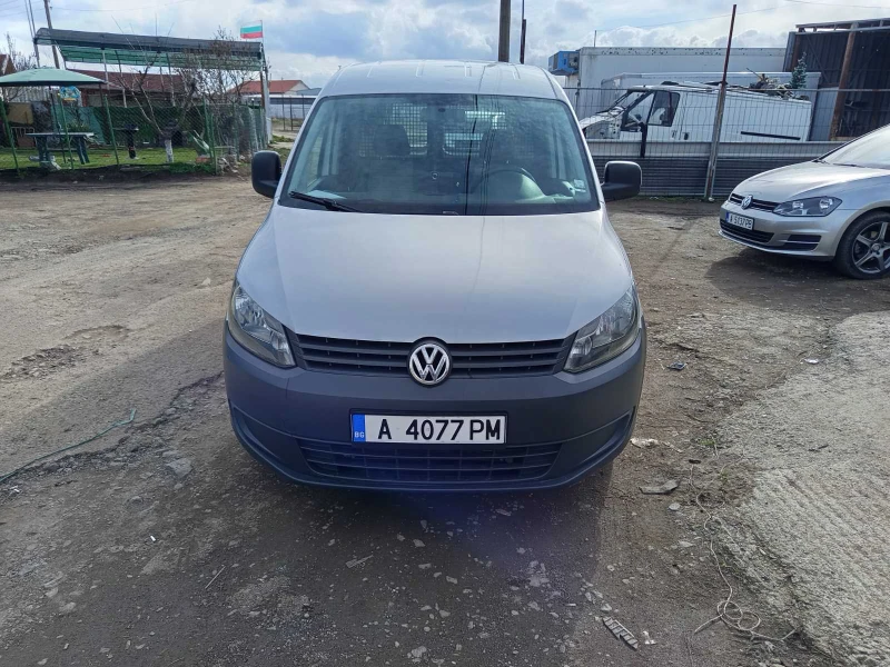 VW Caddy 1.6 TDI, снимка 2 - Автомобили и джипове - 48892377