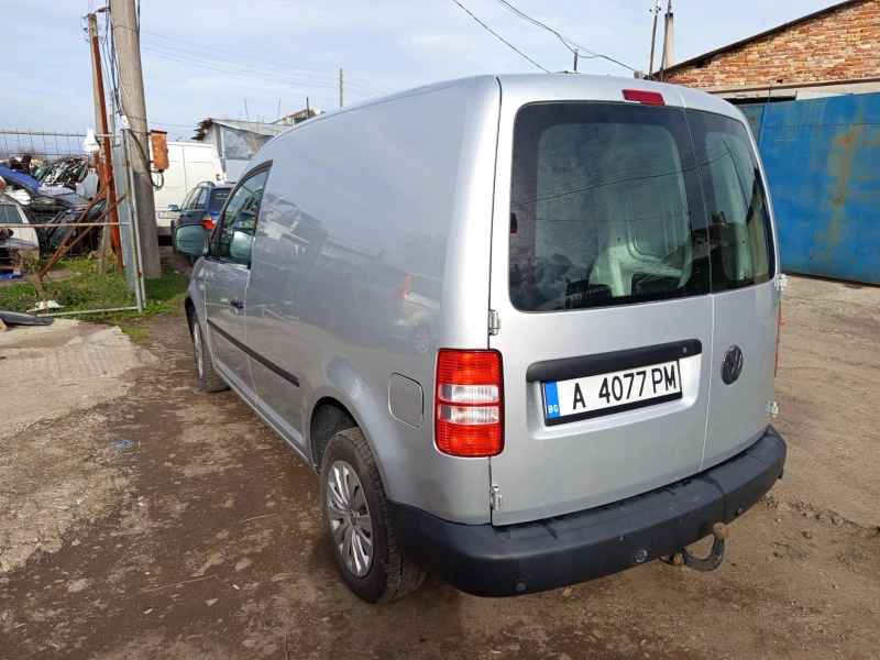 VW Caddy 1.6 TDI, снимка 4 - Автомобили и джипове - 48892377