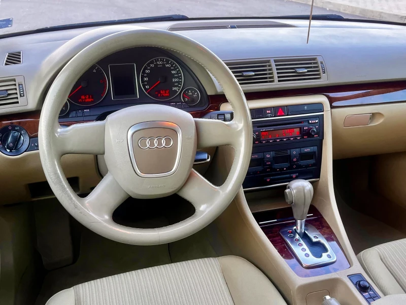 Audi A4 2.0TDI 140, снимка 11 - Автомобили и джипове - 48035271